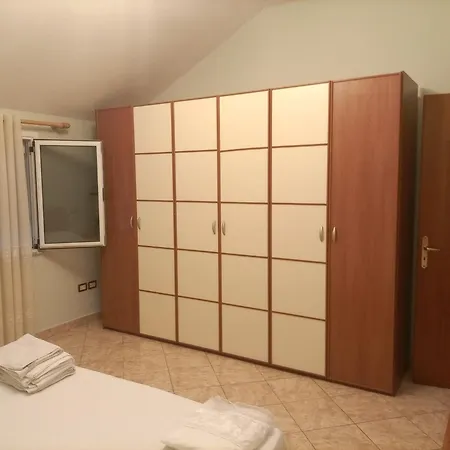 Villas Elenna For Rent Feeling Home * Xhafzotaj