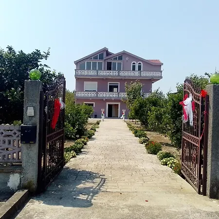 Apartamento Villas Elenna For Rent Feeling Home
